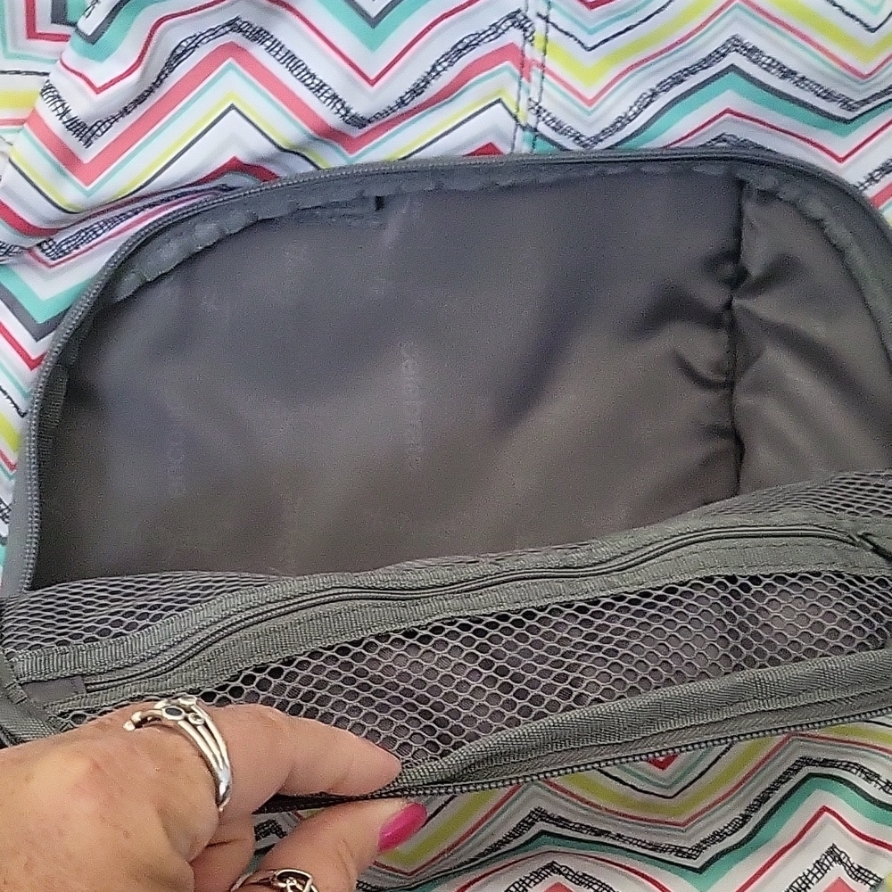 Thirty-One Chevron Stripe Backpack - Picture 6 of 13